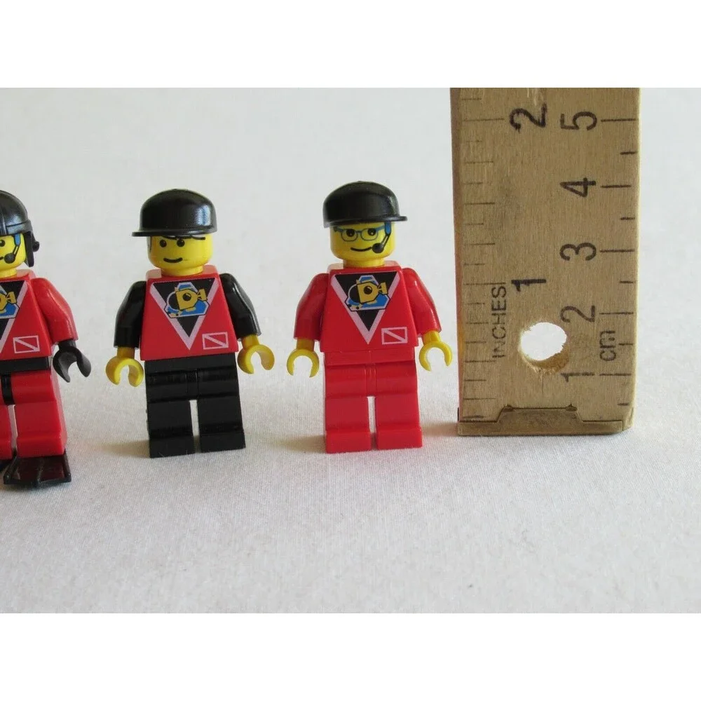 LEGO Vintage Minifigure Lot of 5 Scuba Divers Vintage 6441 Flippers Life Vest
